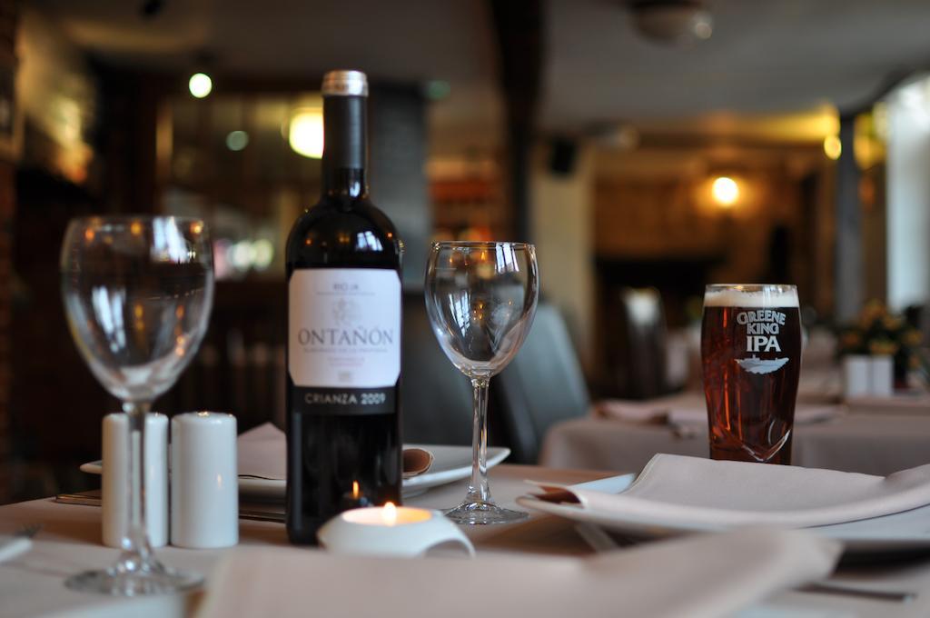 The Crown Inn Benson Экстерьер фото